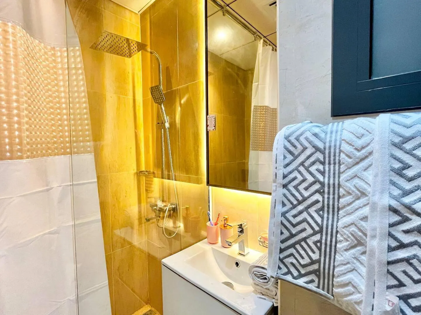 High-Floor Luxurious Living In Jvc, Near Dubai Marina Apartment