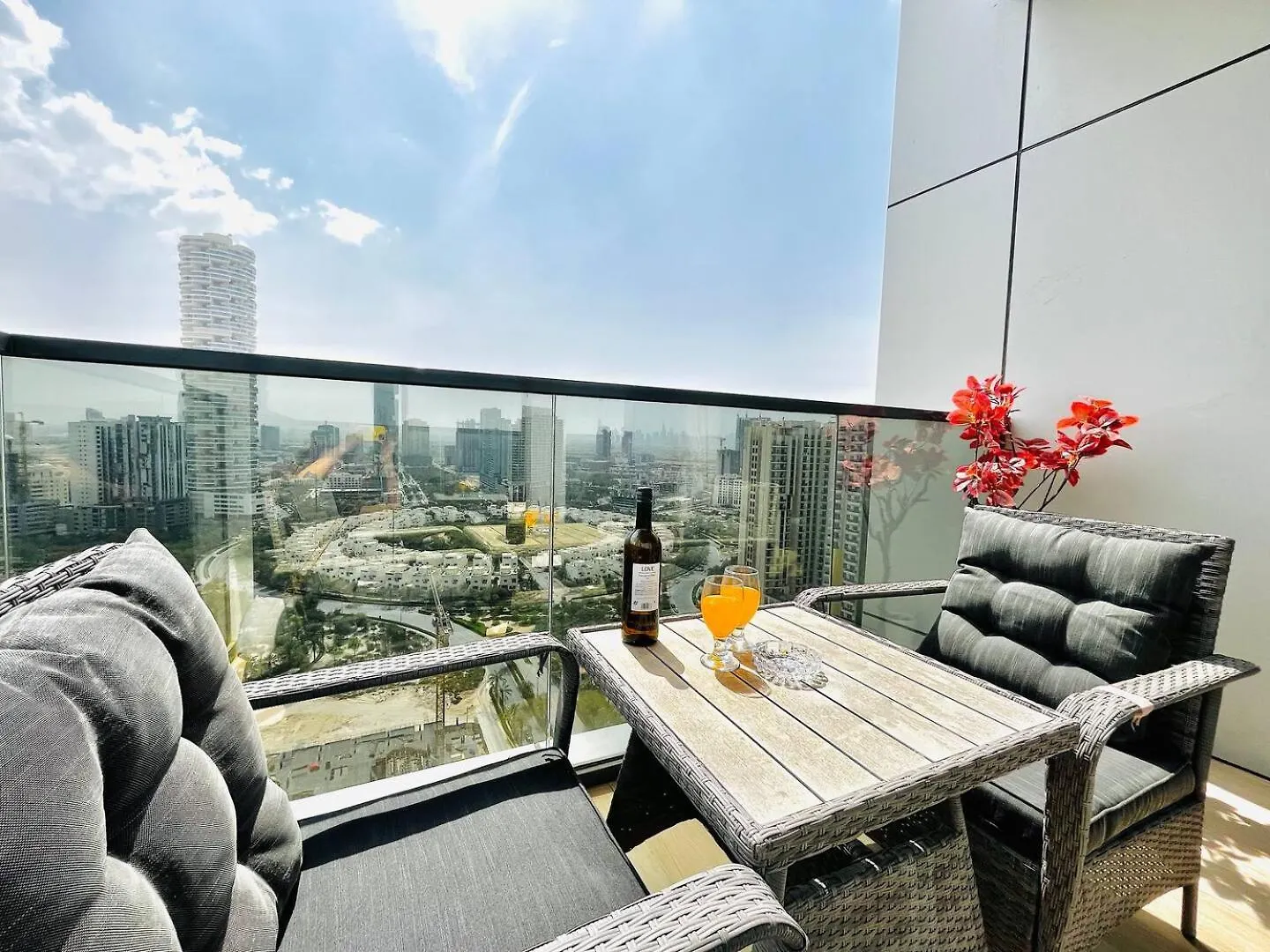 High-Floor Luxurious Living In Jvc, Near Dubai Marina Apartment 0*,  United Arab Emirates